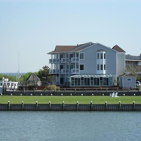 Island Resort Chincoteague Room photo